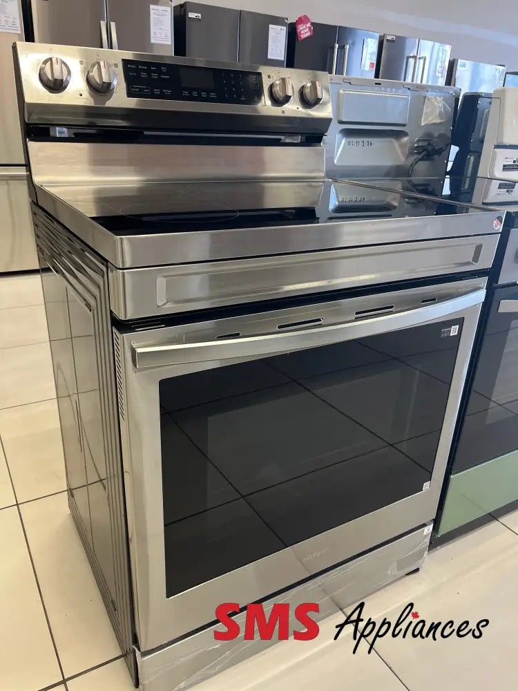 Open Box – 30’’ Stove Samsung NE63A6711SS