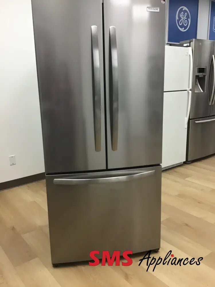 Open Box – 31’’ Fridge Frigidaire FRFG1813AV01