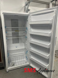 Open Box – 33’’ Freezer Frigidaire FFUE2022AW
