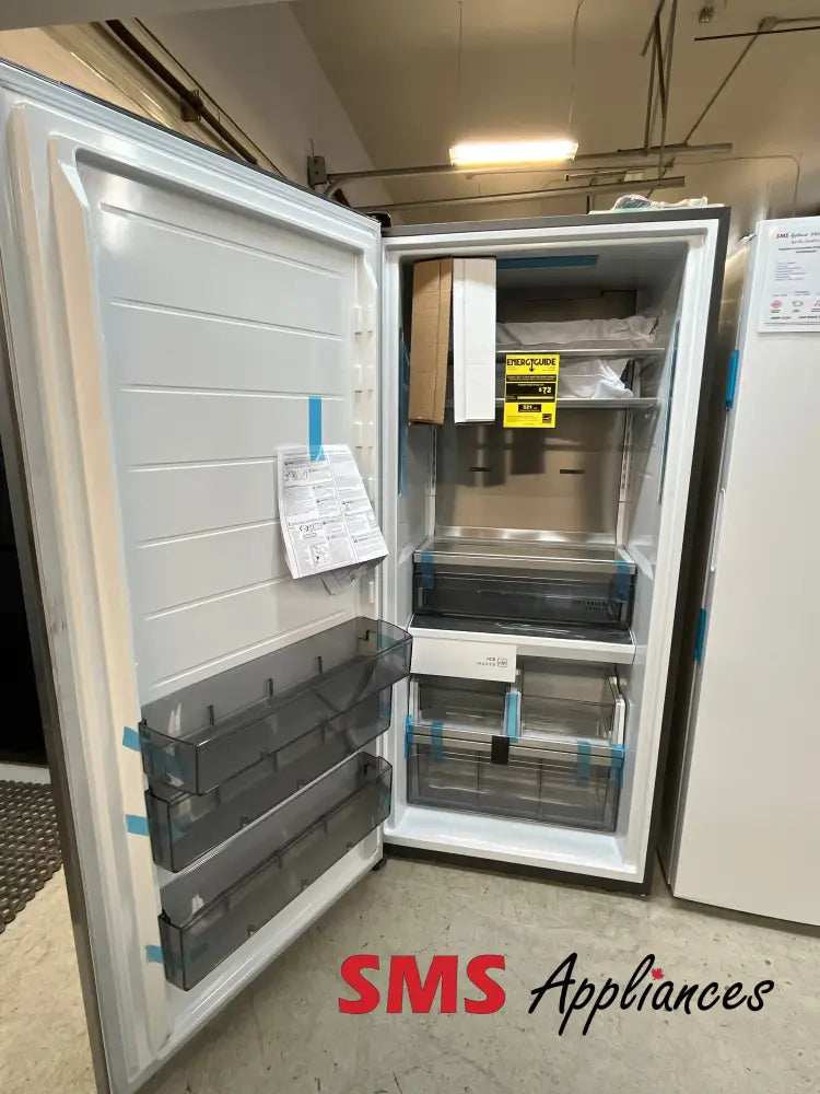 Open Box – 33’’ Freezer Frigidaire FPFU19F8WF