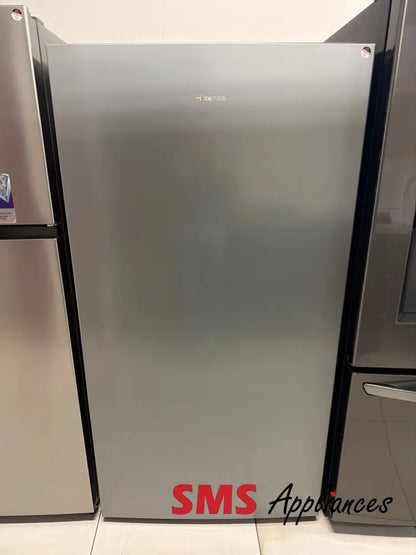 Open Box – 33’’ Freezer Hisense HFU171N1AVE