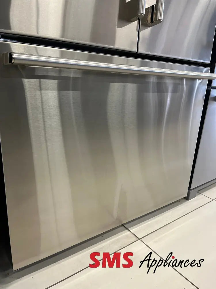 Open Box – 36’’ Fridge Electrolux ERFC2393AS