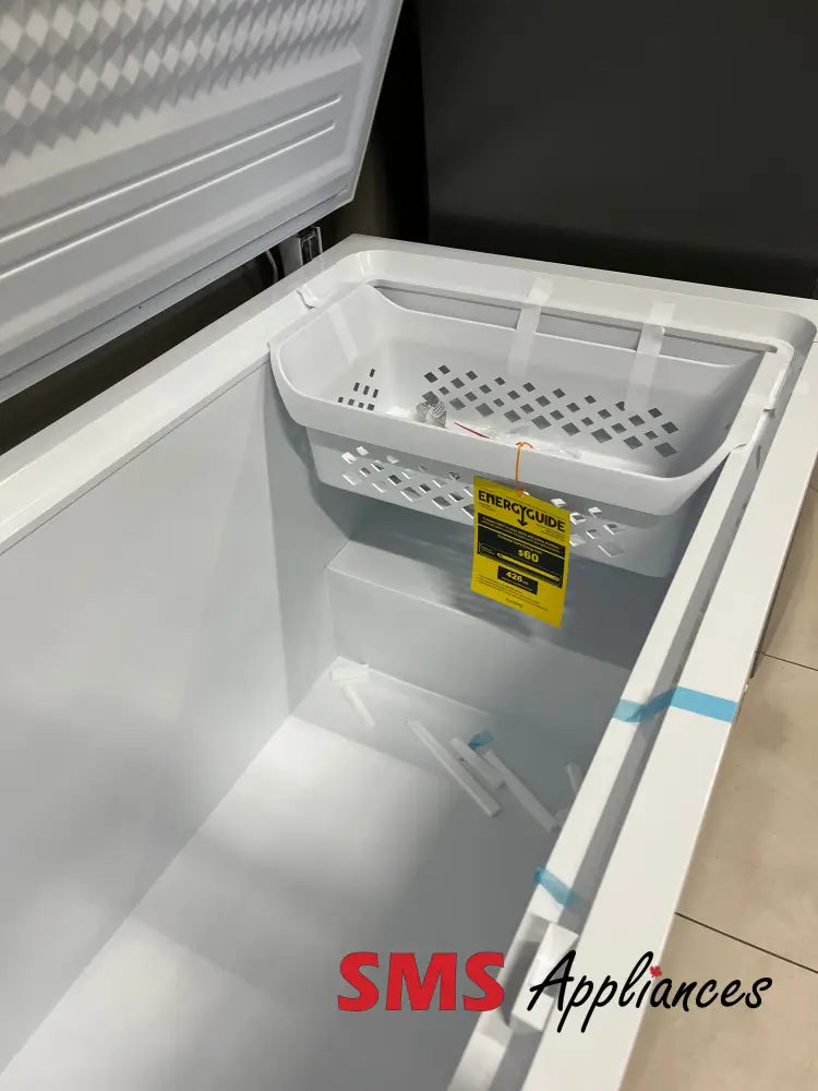 Open Box – 83’’ Freezer Frigidaire FFCL2542AW