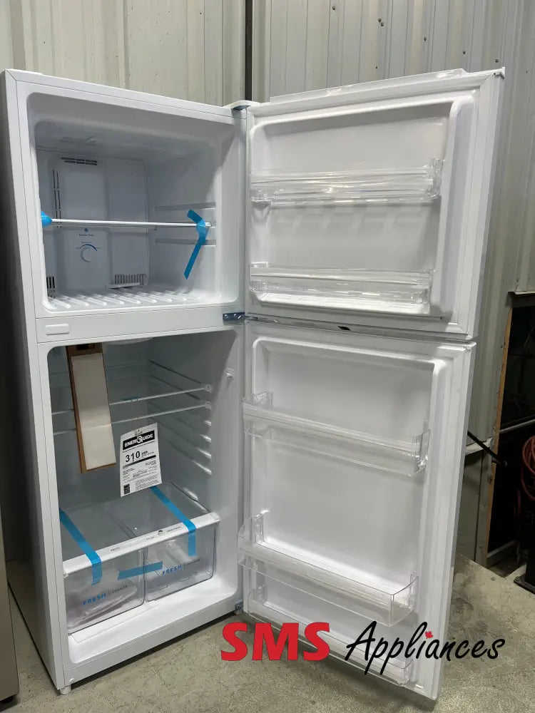 Open Box – ’ Fridge Frigidaire Ffet1222uw