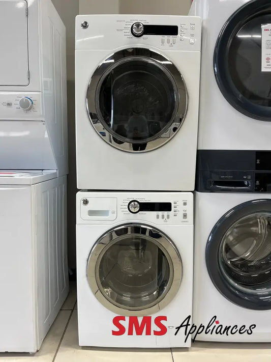Refurbished – 24’’ Laundry Set GE WCVH4800K2WW