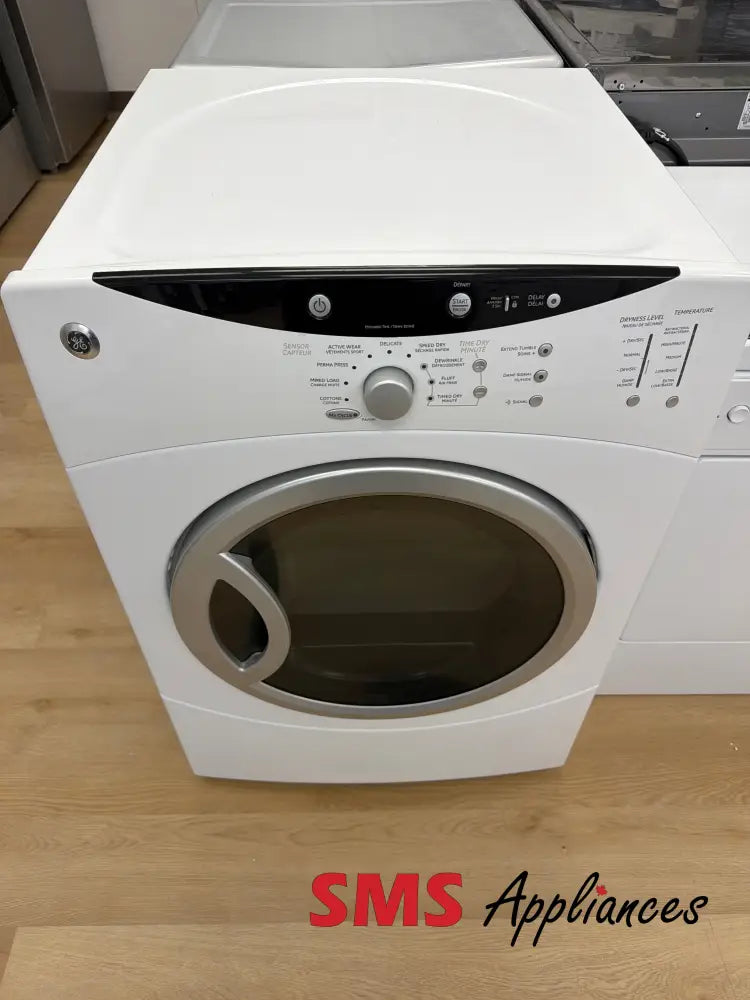 Refurbished – 27’’ Dryer GE GFMN100EL0WW
