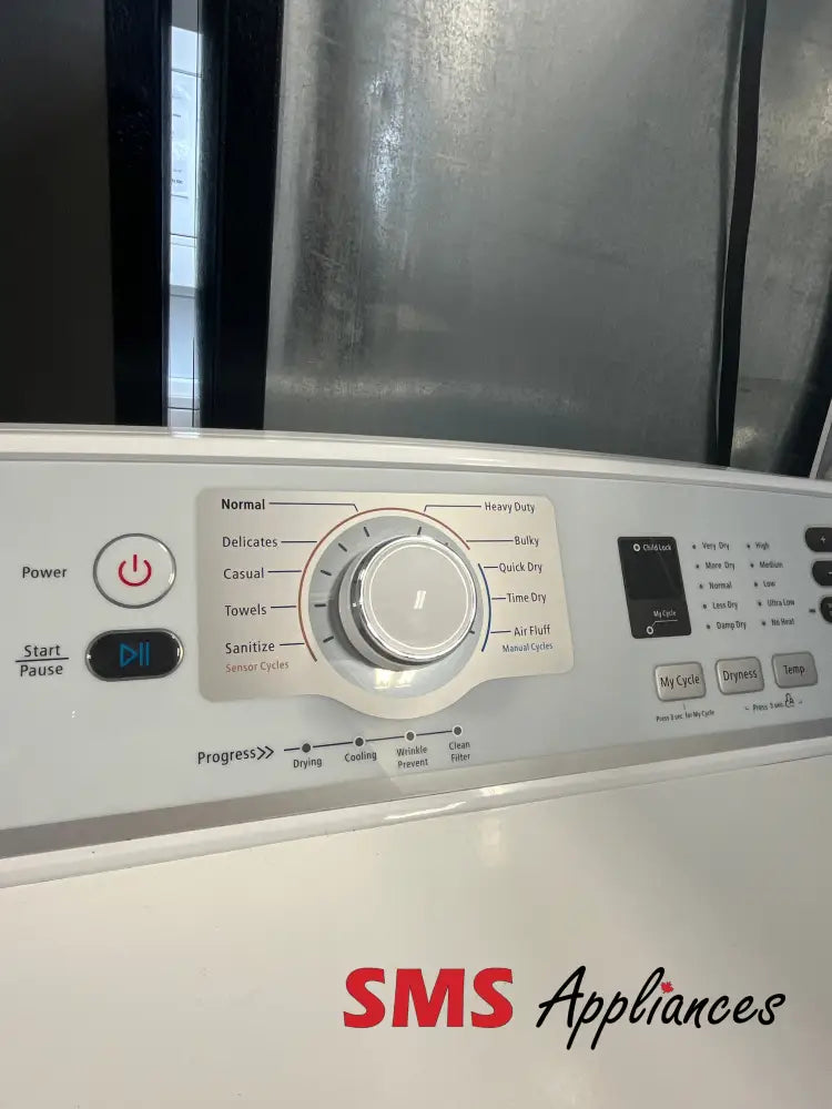 Refurbished – 27’’ Dryer Insignia NS-FDRE67WH8A-C