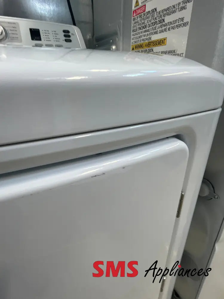 Refurbished – 27’’ Dryer Insignia NS-FDRE67WH8A-C