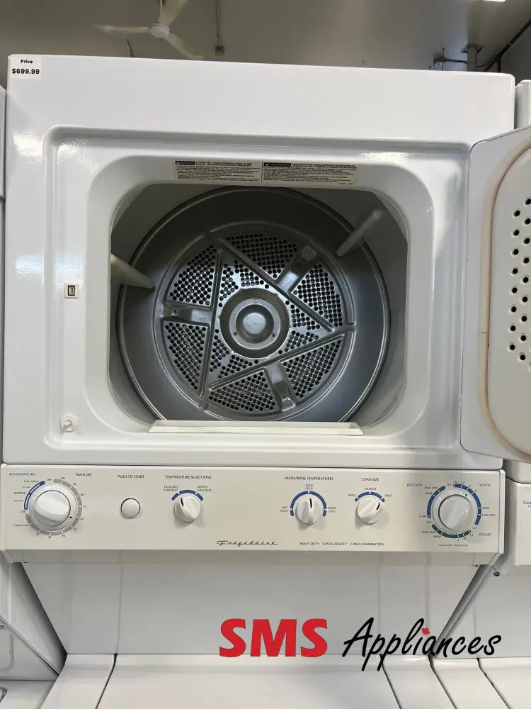 Refurbished – 27’’ Laundry Set Frigidaire FEZ831CAS