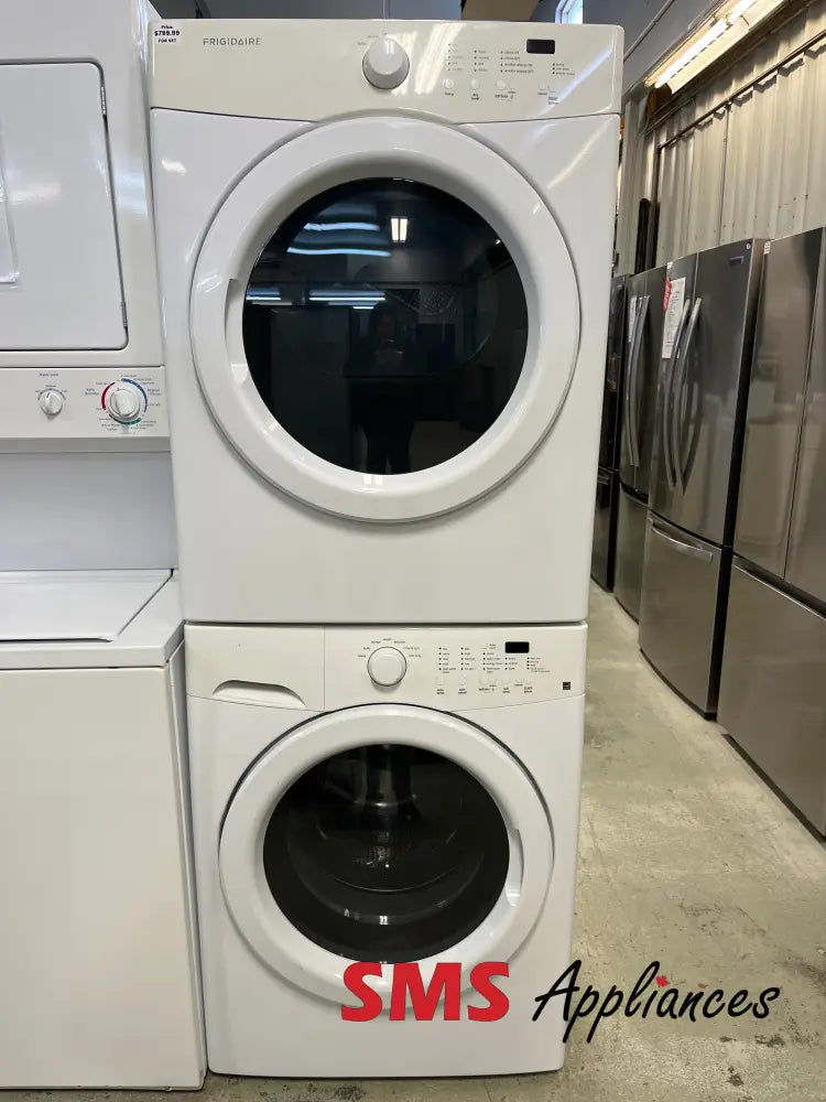 Refurbished – 27’’ Laundry Set Frigidaire FFFW5000QW / CFQE5000QW