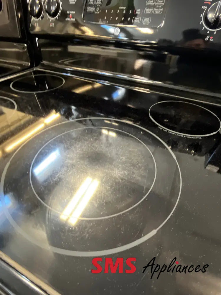 Refurbished – 30’’ Stove GE JCBP660DT1BB