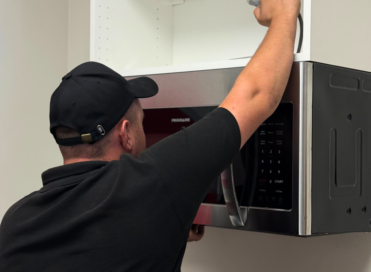 Professional appliance installation services in Saskatoon by SMS Appliances, providing expert setup for fridges, washers, dryers, dishwashers, and stoves.